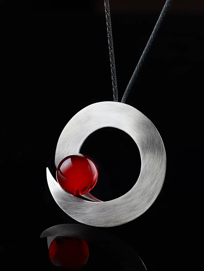 Ravfarvet efterår 2024