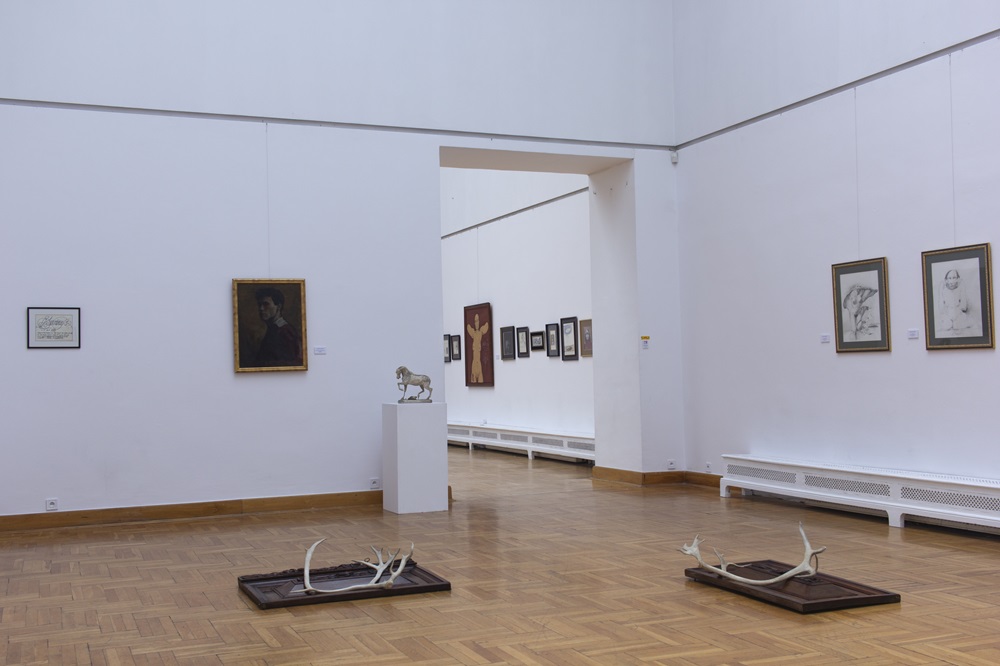 Uorden i paladset. Franciszek Starowieyski i Krakow igen - udstillingsdokumentation