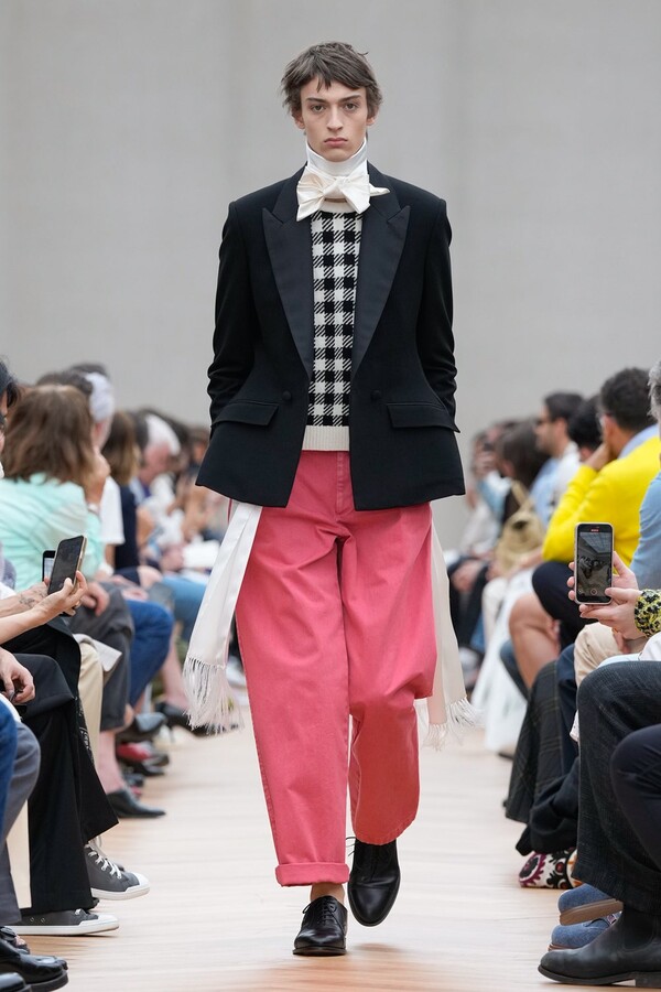 Jonathan Anderson for Dior8