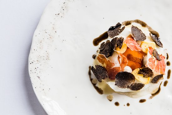 Varmt spidsk&aring;ls&aelig;g knoldselleri