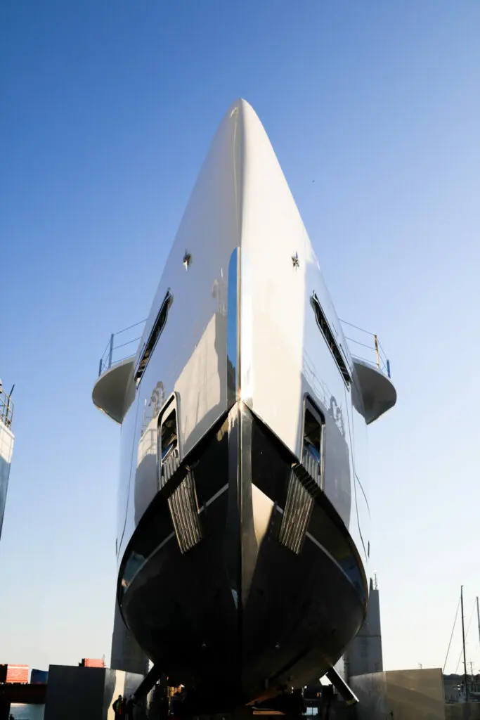 Armani Admiral1 yacht