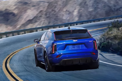 Cadillac Optiq V 2026 Elektrisk luksus med 519 km under motorhjelmen