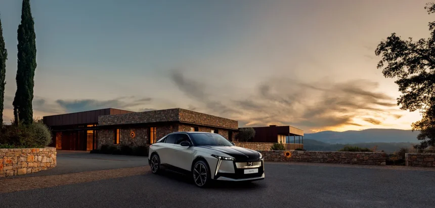 Ds N°8 Elektrisk Premium SUV med en rækkevidde på 750 km og fransk elegance