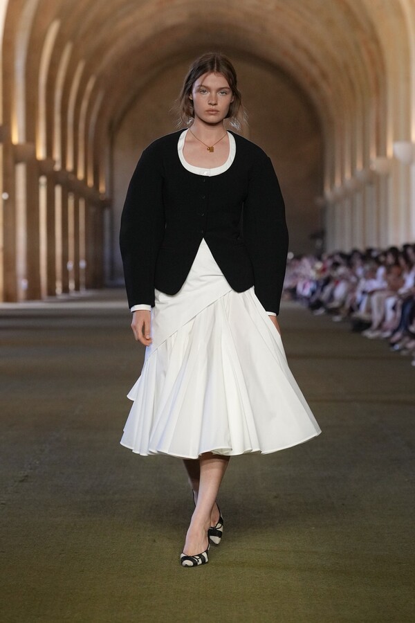 Minimalisme P&aring; Tilbagetog Jacquemus