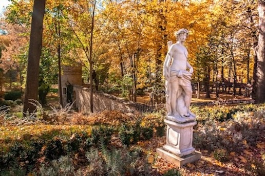 Relikvier fra fortiden i Manor House Spa Park