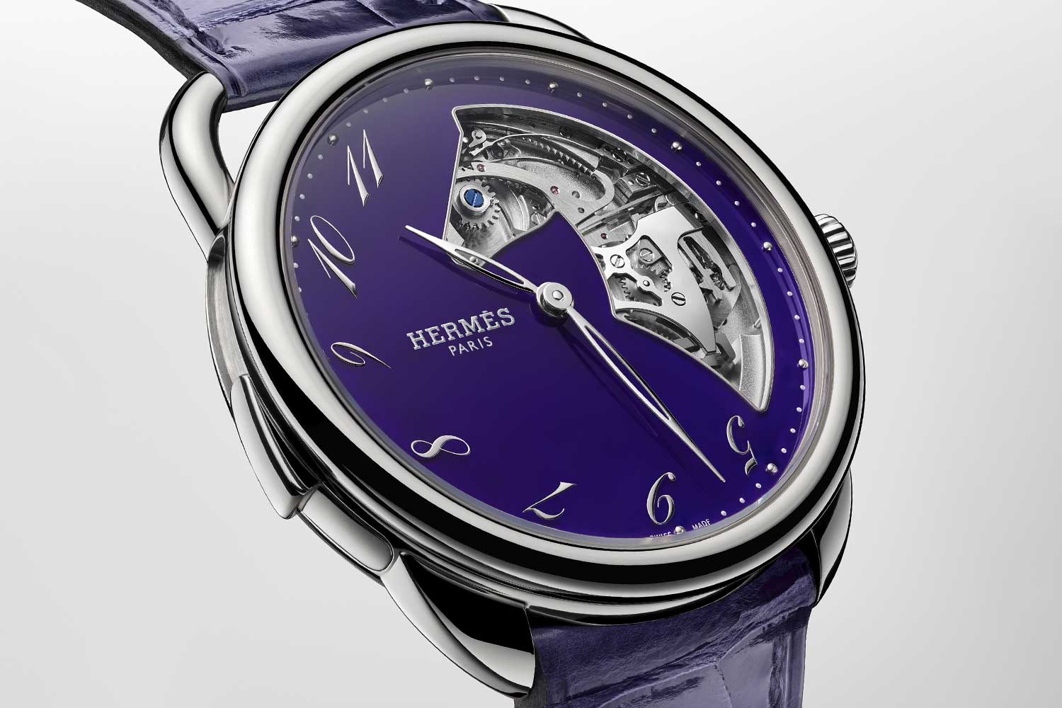 Ure Fra Hermès Bryder Med Konventionerne1