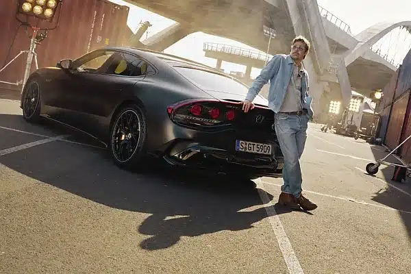 Brad Pitt og Mercedes Amg2